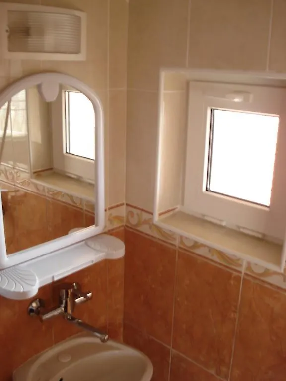 Moni 85 Family House Hotel Sozopol