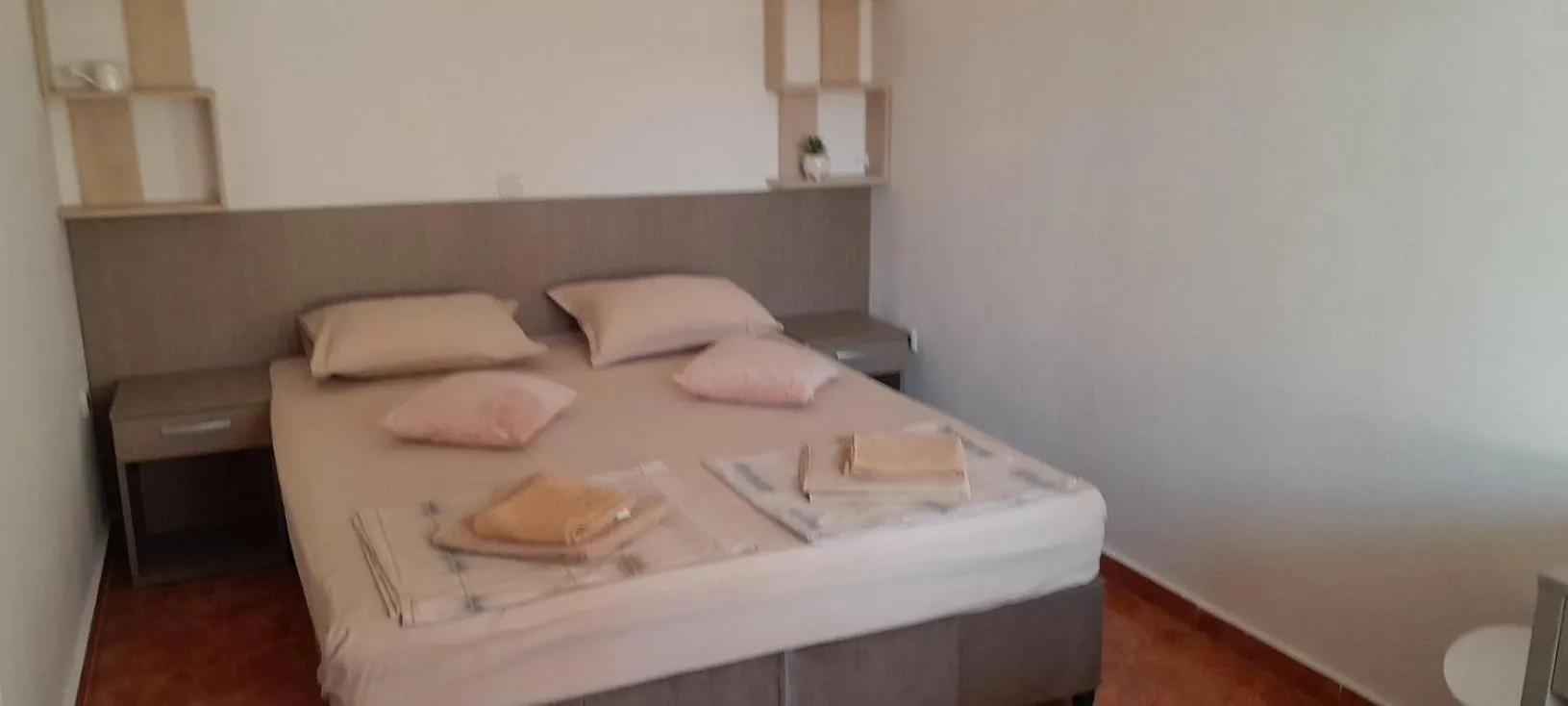 Moni 85 Family House Hotel Sozopol